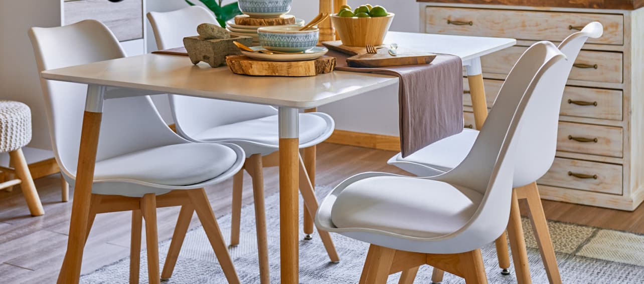 10 sillas en tendencia para un living comedor pequeño