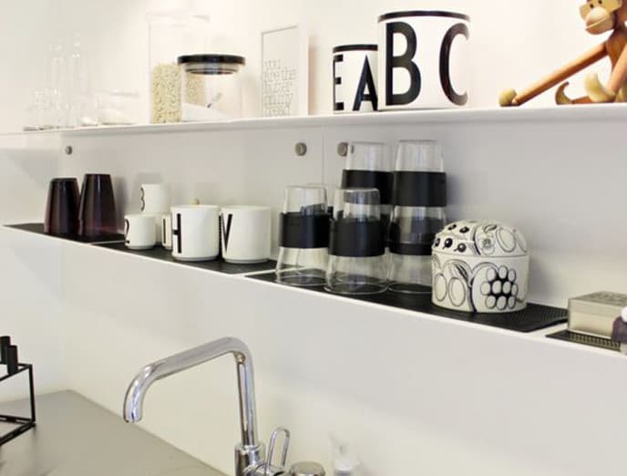 Larga vida a los apliqués y plafones